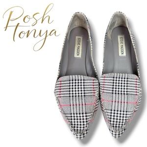 Steve Madden Feather Black Plaid Pointed Toe Slip on Flats Size 7 Preppy Office